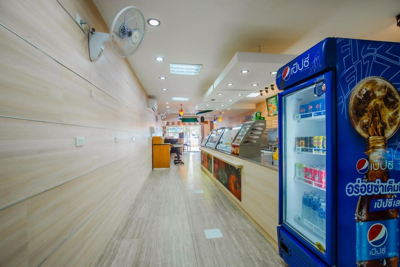 Time Out Hotel Patong 外观 照片