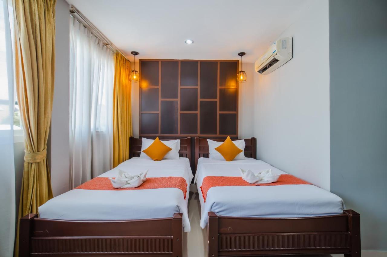 Time Out Hotel Patong 外观 照片