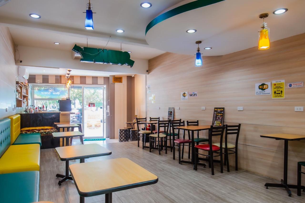 Time Out Hotel Patong 外观 照片