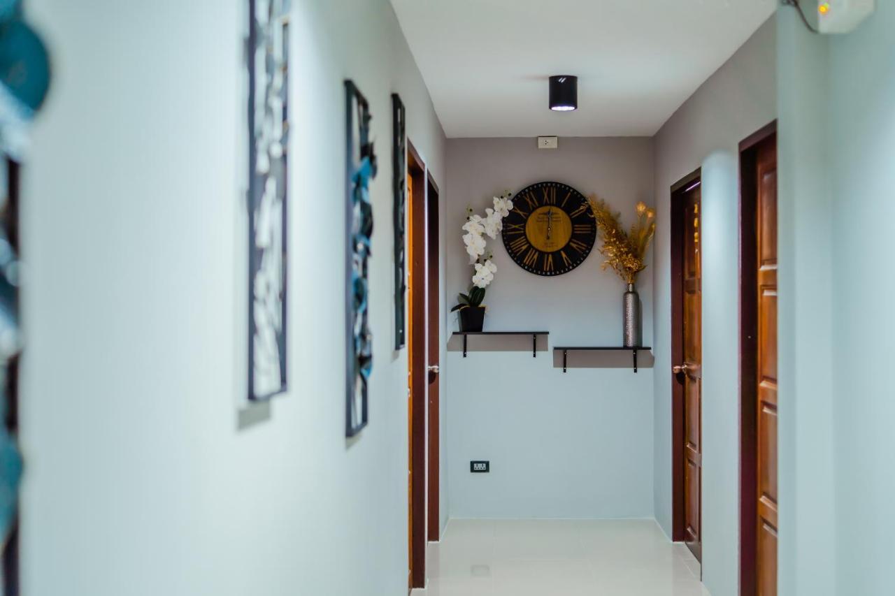 Time Out Hotel Patong 外观 照片