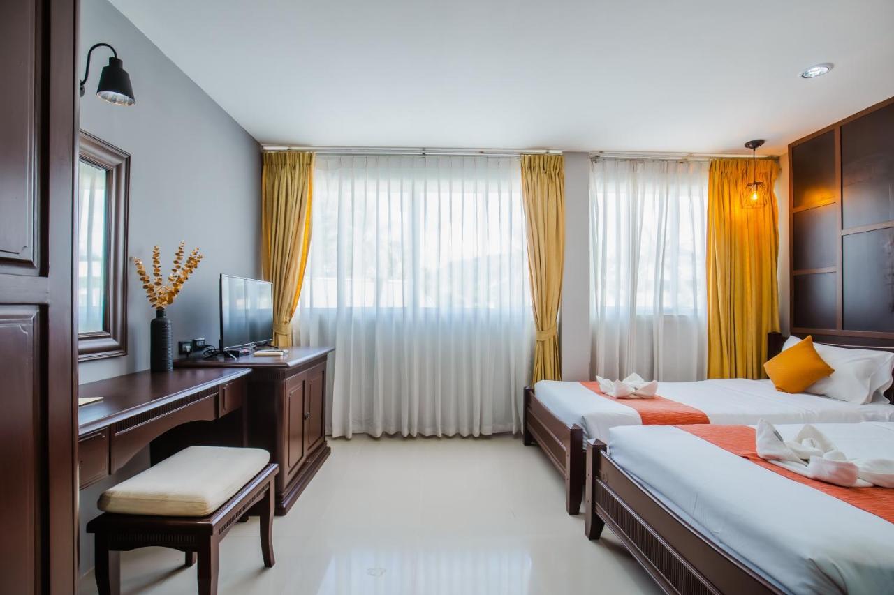 Time Out Hotel Patong 外观 照片