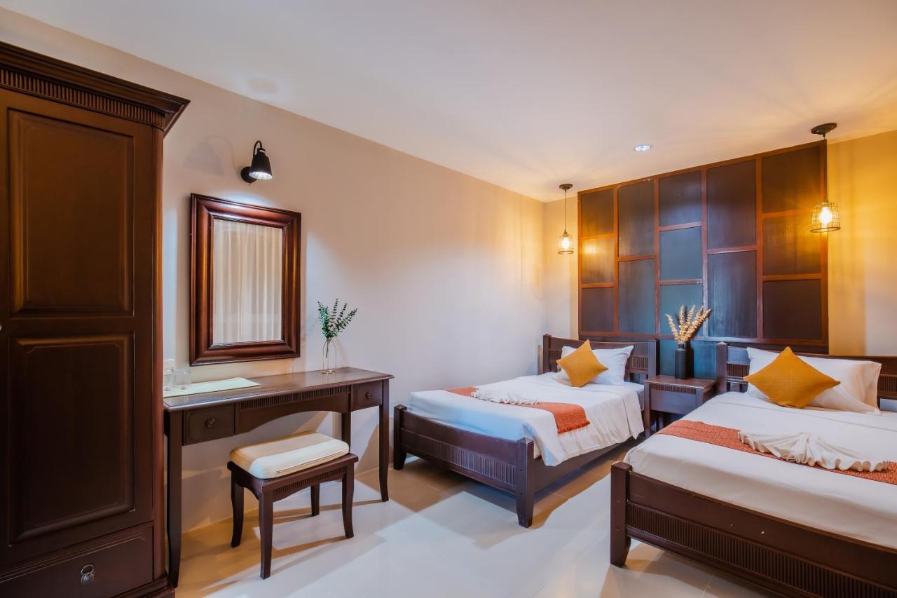 Time Out Hotel Patong 外观 照片