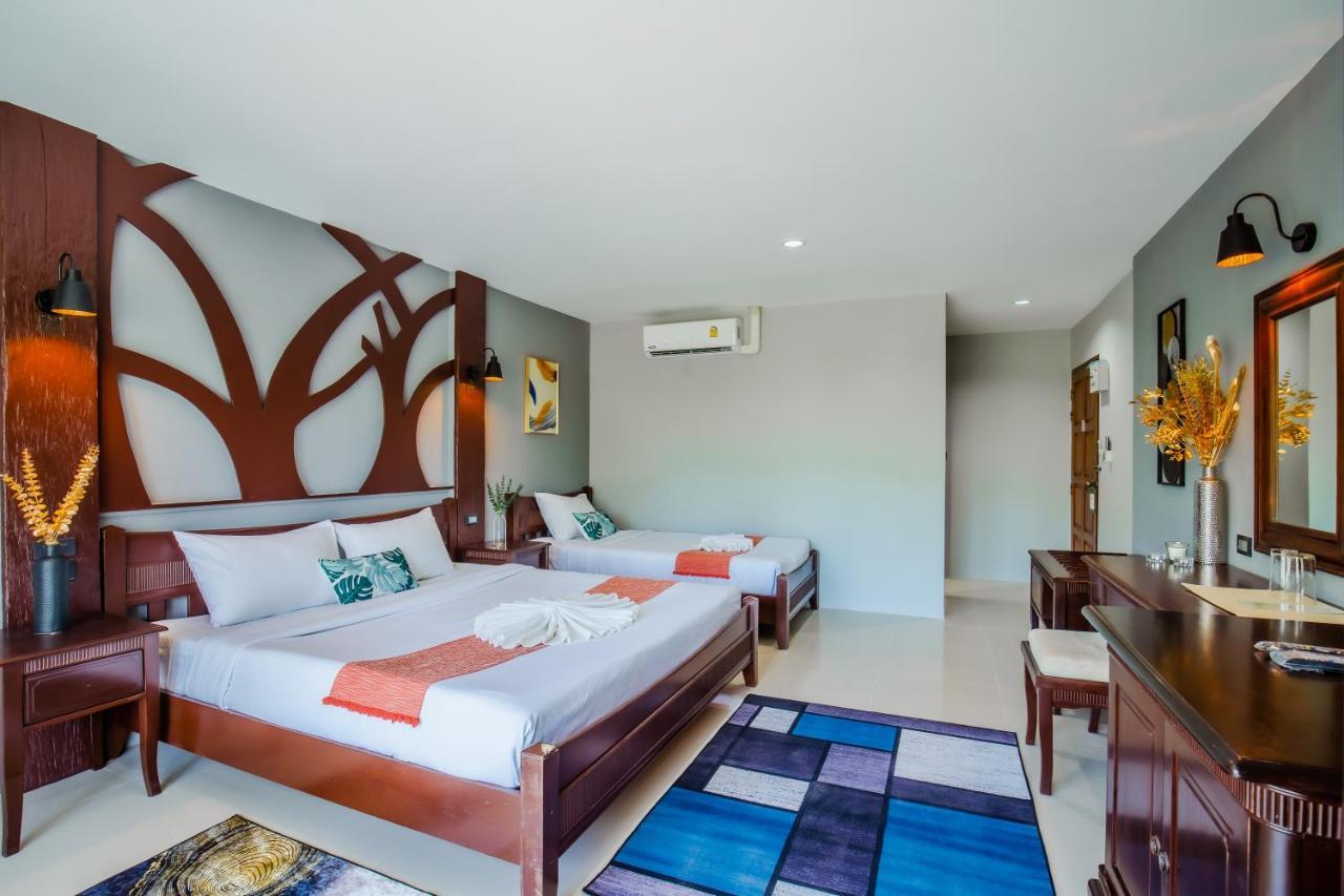 Time Out Hotel Patong 外观 照片